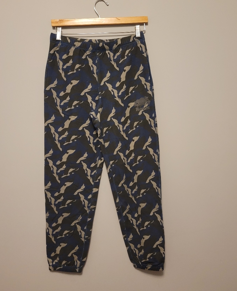 NWOT - Roots Camo Sweatsuit - Picture 4 of 5